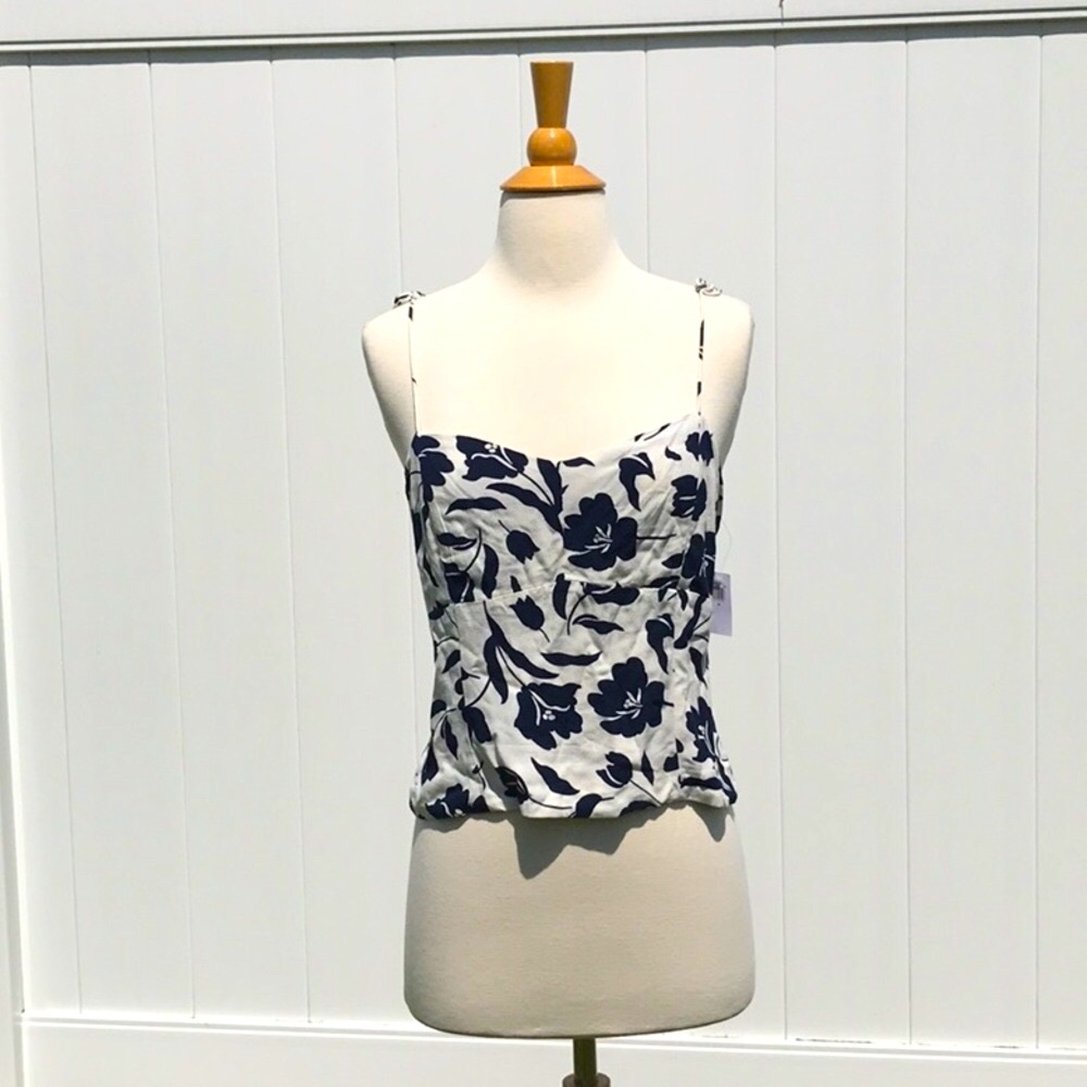 NWT Old Navy Cream and Navy Blue Floral Cropped Tie Strap Tank Top Size Medium
